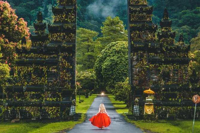 Private Instagram Tour: The Most Scenic Spots - Meeting and Pickup Details