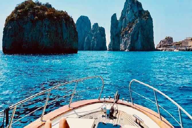 Private Island of Capri by Boat - Meeting Point and Pickup