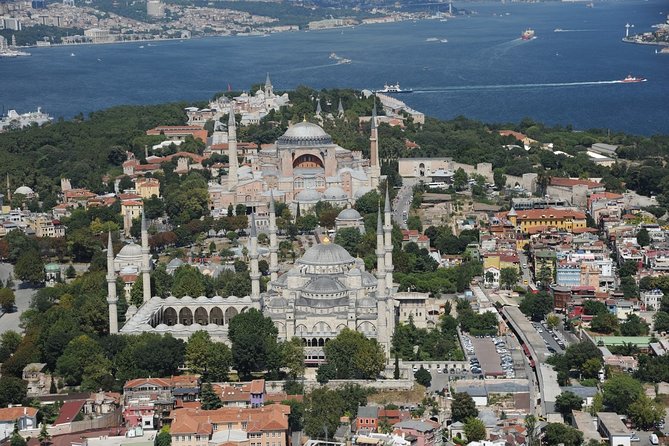 Private Istanbul Airport Transfer to Blue Mosque Sultan Ahmet - Stress-free Airport Arrival in Sultanahmet