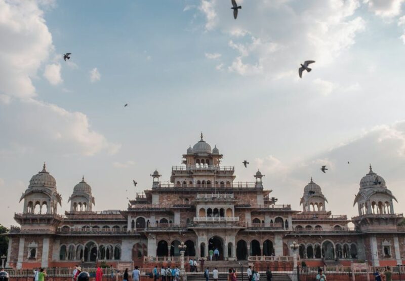 Private Jaipur Full Day Tour With Hotel Pickup - Live Tour Guide Languages