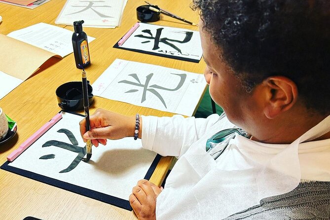 Private Japanese Calligraphy Class in Kyoto - Class Details