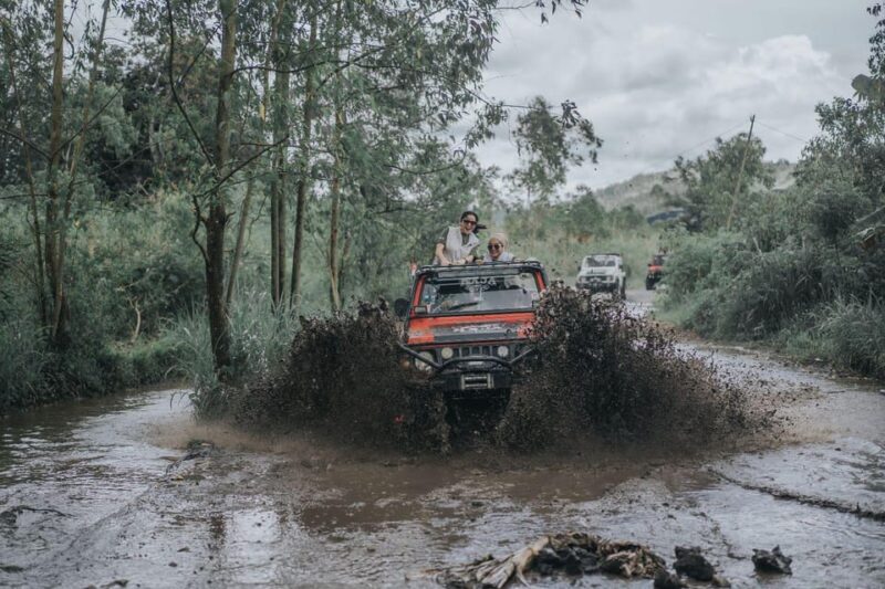 Private Jeep 4x4 And Black Lava & Hot Spring - Key Points