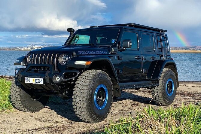 Private JEEP With Driver Guide, Super JEEP - Discovering Tectonic Rifts