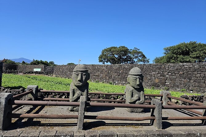 Private Jeju Geopark Gotjawal and Oreum Trekking Experience - Breaks at Sinhaeng Beach and Aewol Cafe