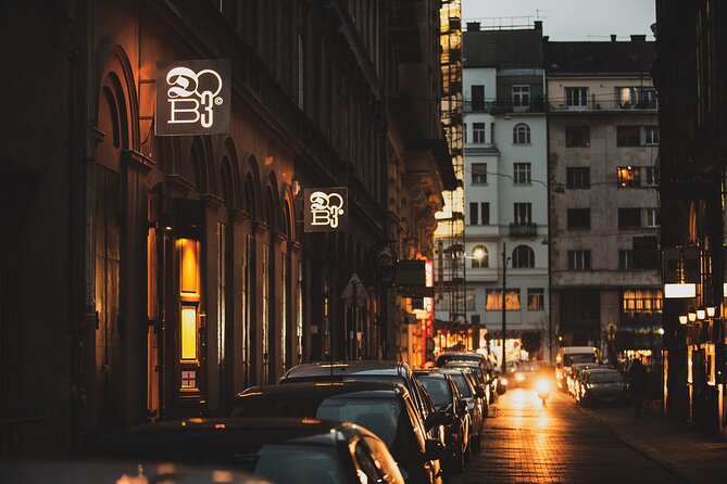 Private Jewish Heritage Tour of Budapest With Local Expert - Savoring Hungarian Delicacies