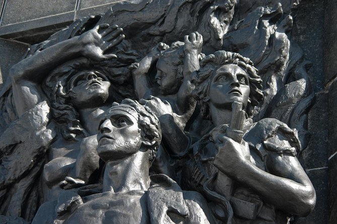 Private Jewish Warsaw Tour With Social-Distance Bus - Comfort and Convenience