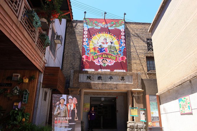 Private Jiufen & Pingxi Day Tour With English-Speaking Guide - Walking Involved