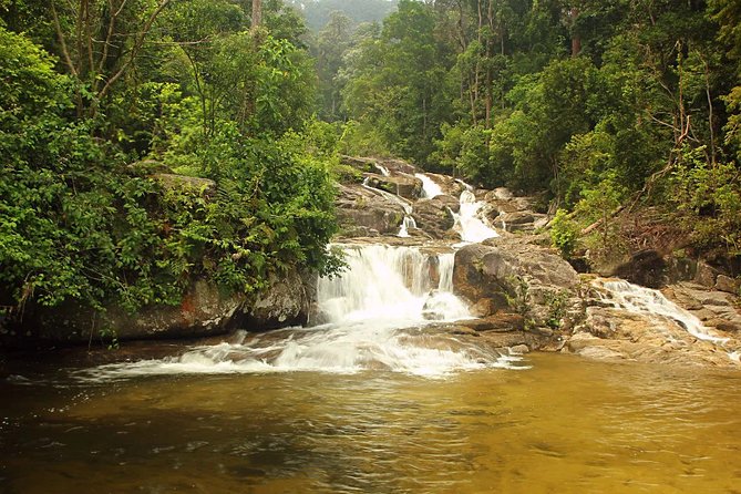 Private Kanching Waterfalls With Batu Caves & Ramayana Caves Tour - Batu Caves
