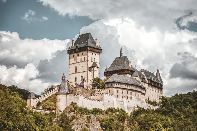 Private Karlstejn Castle Tour From Prague With Glassworks & Lunch - Karlstejn Castle Tour