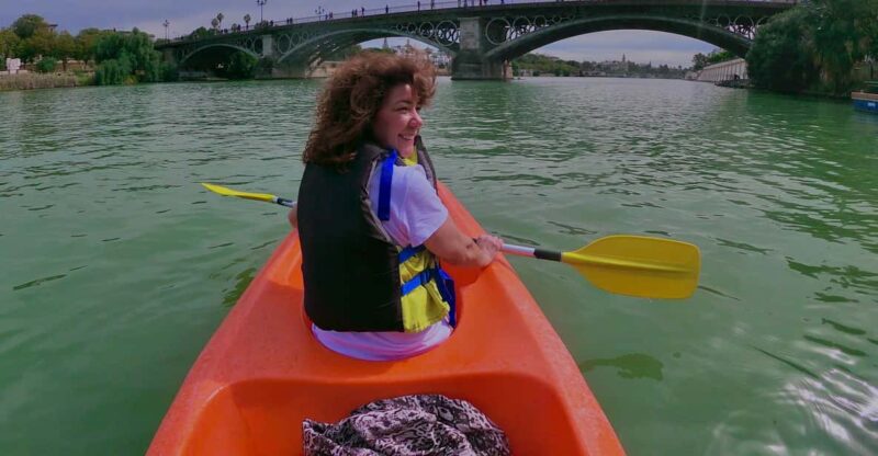 Private Kayak Tour: Historic Seville, Triana and Cartuja - Itinerary Highlights