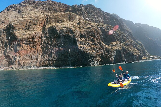 Private Kayak Tour in Câmara De Lobos - Meeting and Transportation