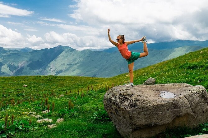 Private Kazbegi Full Day Trip From Tbilisi - Meeting and Pickup