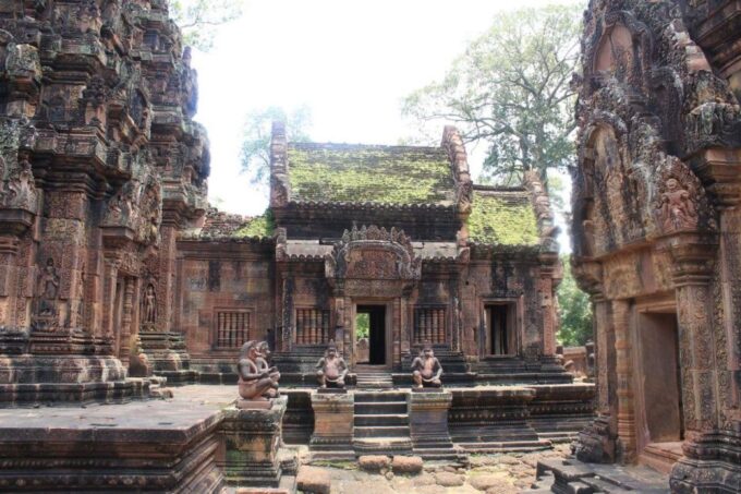 Private Kbal Spean & Banteay Srei Guided Tour - Frequently Asked Questions