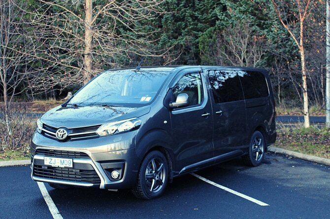 Private Keflavik Airport Transfer (Round Trip) - Booking and Payment
