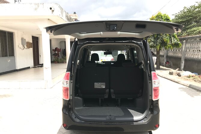Private Kilimanjaro Airport Transfer to or From Tanzania - Hotel Pickup Details