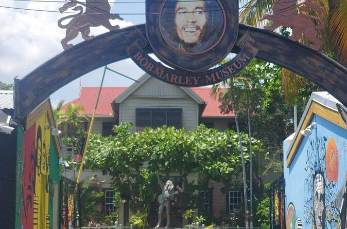 Private Kingston and Bob Marley Museum Tour from Ocho Rios - FAQ