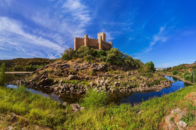 Private Knights Templar Full-Day Tour to Tomar, Almourol Castle and Constância - Charming Constância Village