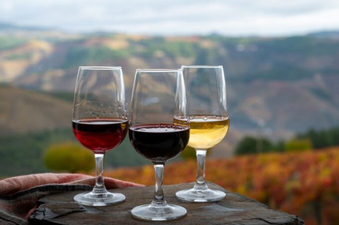 Private Knossos Skip the Line Tour Inc. Lunch & Wine Tasting - Taste Cretan Wines