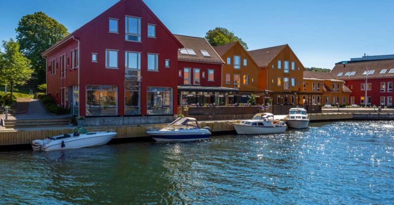 Private Kristiansand Walking Tour - Visit Fiskebrygga and Christiansholm