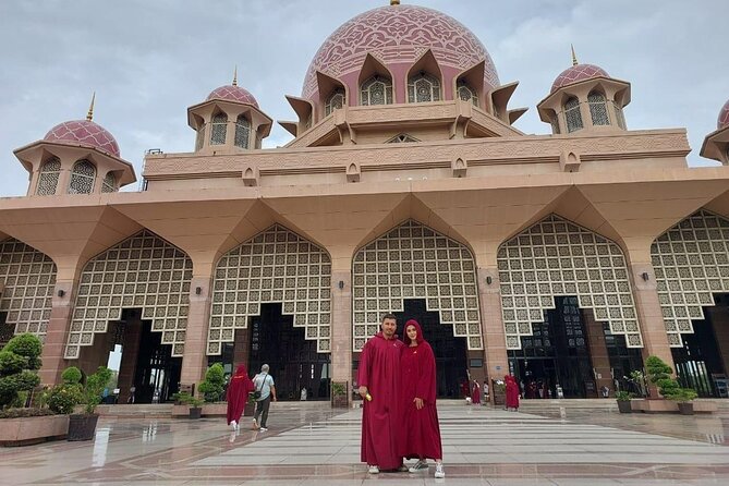 Private Kuala Lumpur City Tour Including Putrajaya & Batu Caves - Pricing and Payment Options