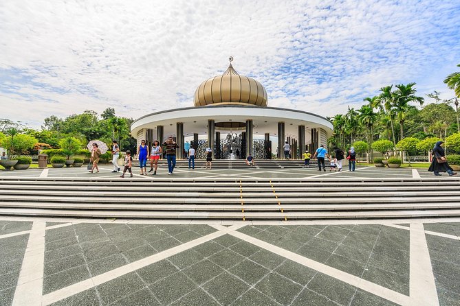 Private Kuala Lumpur Customizable Orientation Full Day Tour - Transportation and Accessibility