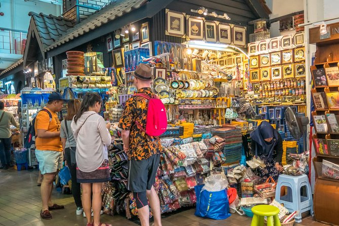 Private Kuala Lumpur Night Market And Food Tour - Discovering Independence Square