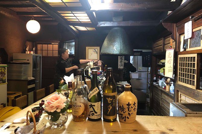 Private Kyoto Night Bar Hopping With Expert Guide - Expert Guidance