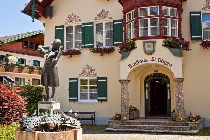 Private Lake District, St. Wolfgang and St. Gilgen Tour - Charming St. Gilgen