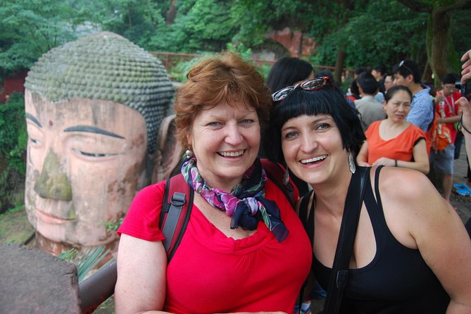 Private Leshan Giant Buddha and Local Food Tasting Trip - Whats Included