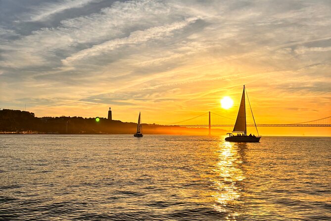 Private Lisbon Sailing Tour - Public Transportation Accessibility