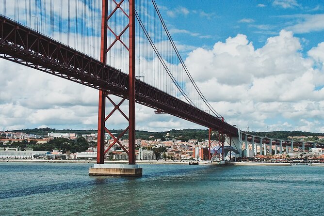 Private Lisbon Wine Tasting Trip to the Setubal Region With Hotel Pick-Up - Reviews