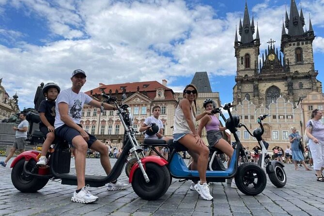 Private Live-Guided E-Scooter TOURS Around Prague - E-Scooter Features