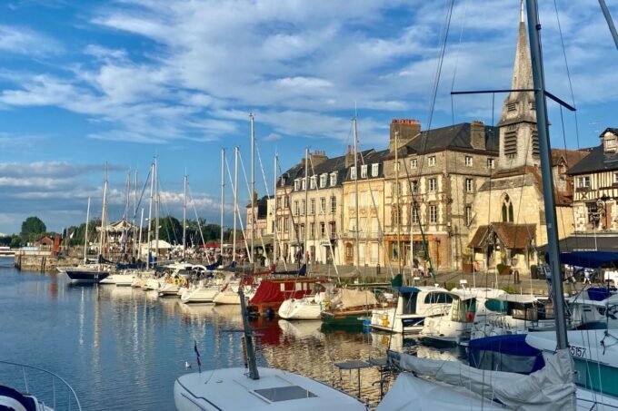 Private Live-guided Mont Saint-Michel, Honfleur by Mercedes - Inclusions and Exclusions