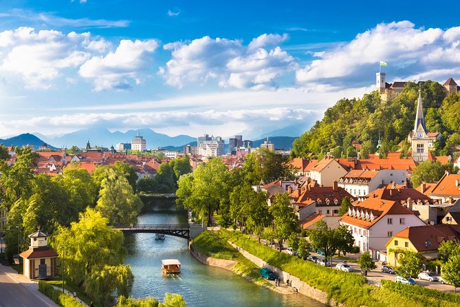 Private Ljubljana City Tour & Ljubljana Castle From Ljubljana - Marveling at Ljubljana Castle