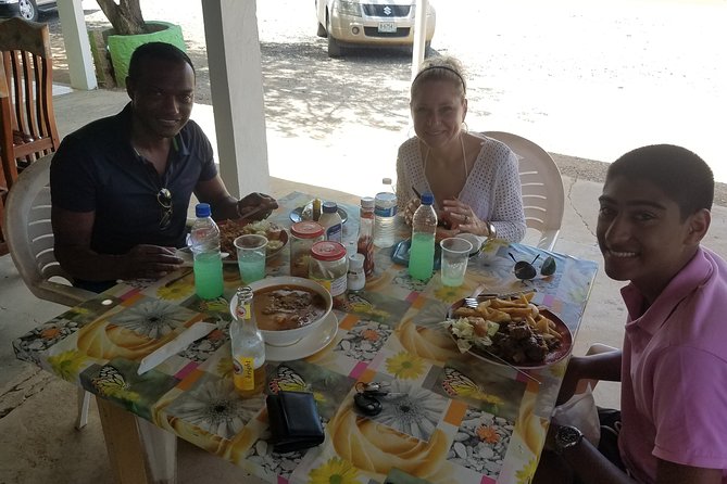 Private Local Lunch and Kralendijk Neighborhood Tour - Pickup and Accessibility