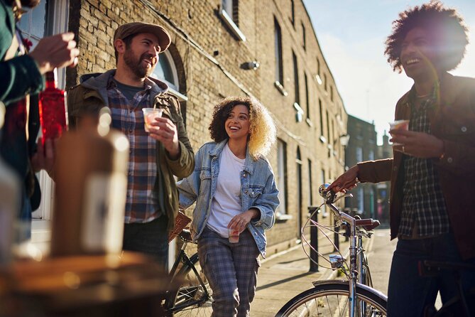 Private London Gin Safari: A Spirited, Juniper-Fuelled Jaunt - Bicycling Through the Citys Vibrant Alleyways