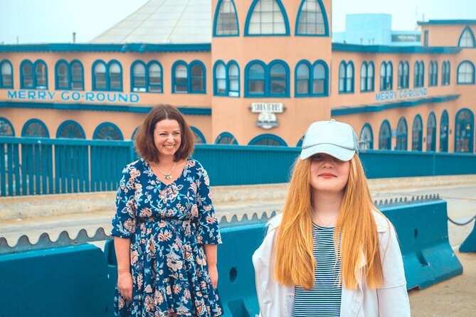 Private Los Angeles Photoshoot in Sunny Santa Monica With Personal Photographer - Capture Postcard-Worthy Pictures