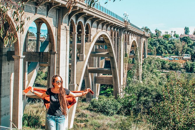 Private Los Angeles Photoshoot in Vintage Pasadena With a Personal Photographer - Private and Personalized Tour