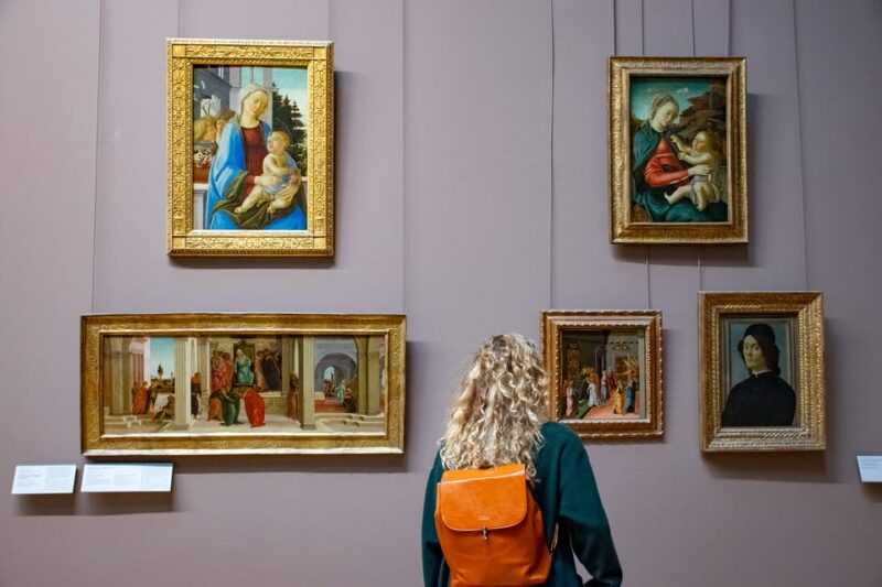 Private Louvre Tour – Essentials and More With Expert Guide - Meeting Point and Access