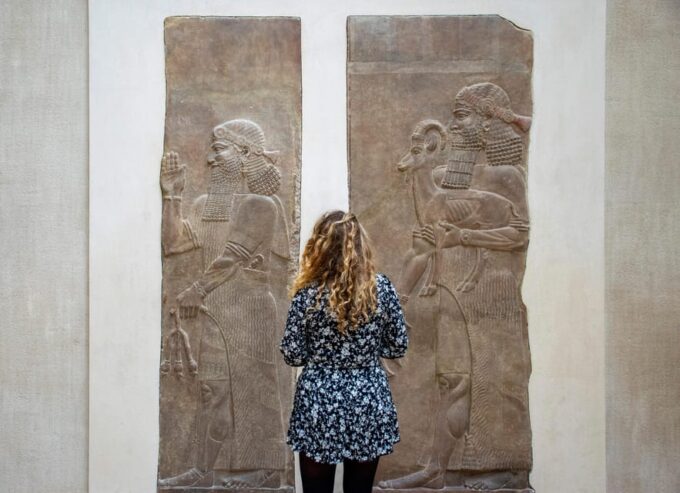 Private Louvre Tour – Essentials and More With Expert Guide - Languages Offered
