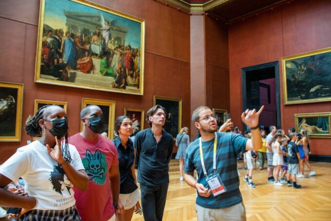 Private Louvre Tour – Essentials and More With Expert Guide - Accessibility and Customization