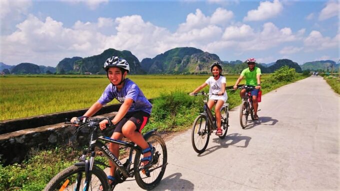 Private Luxury 1 Day Tour : Trang An and Hoa Lu Temples - Inclusions and Exclusions