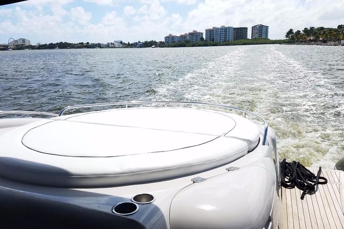 Private Luxury 60 Yacht Experience for up to 20 Guests - Crew and Captain