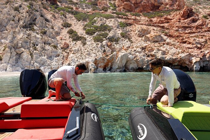 Private Luxury Boat Tour to Kimolos & Poliegos - Island Scenery