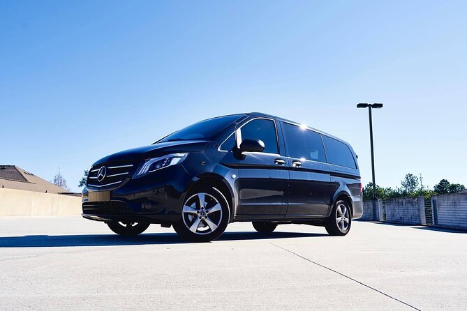 Private Luxury Chauffeur Transportation - Key Points
