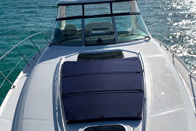 Private Luxury Halfday W/Jetski Stingray City, Snorkeling & Starfish Beach Tour - Luxury Boat Details