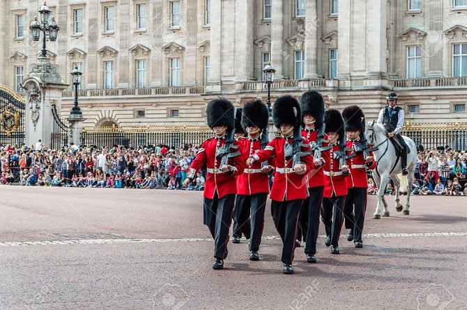 Private Luxury Minivan Half-Day Guided City Tour With a Blue-Badge Guide - Experiencing Londons Landmarks Efficiently