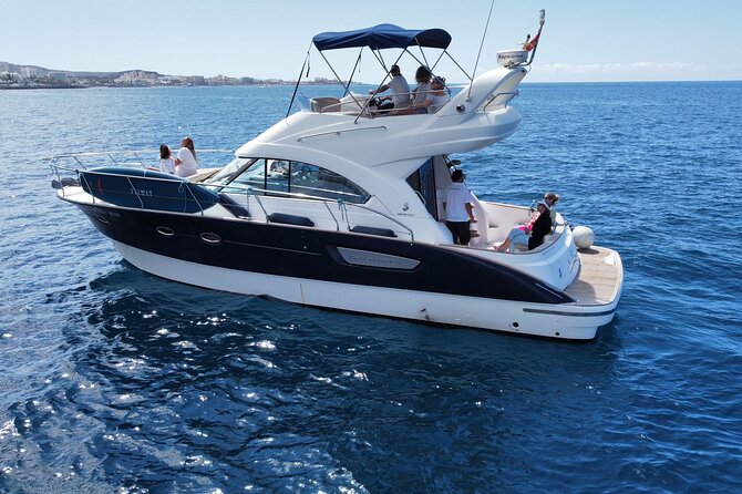 Private Luxury Motor Boat 2, 3 and 4 Hour Charters - Meeting and Accessibility