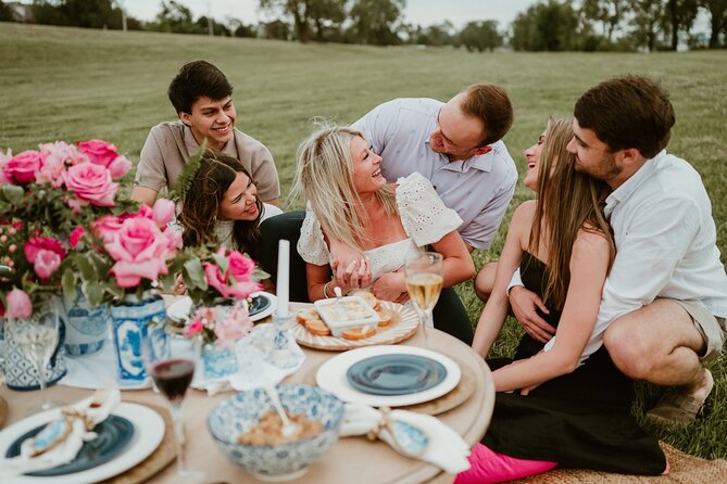 Private Luxury Picnic in Memphis (Mississippi River) - Picnic Setup Inclusions