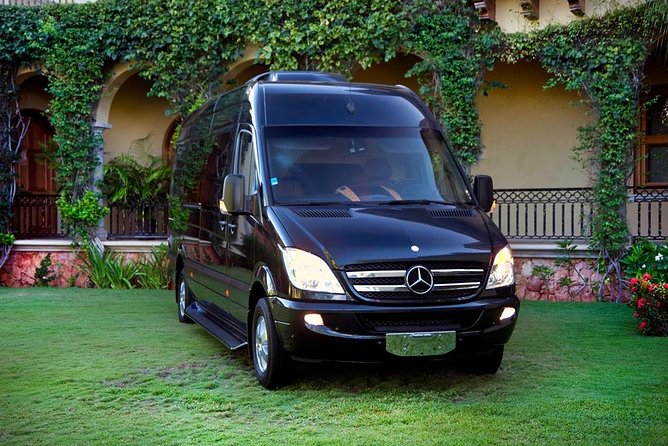 Private Luxury Roundtrip Transfer Cancun Airport - Pickup and Drop-off Locations